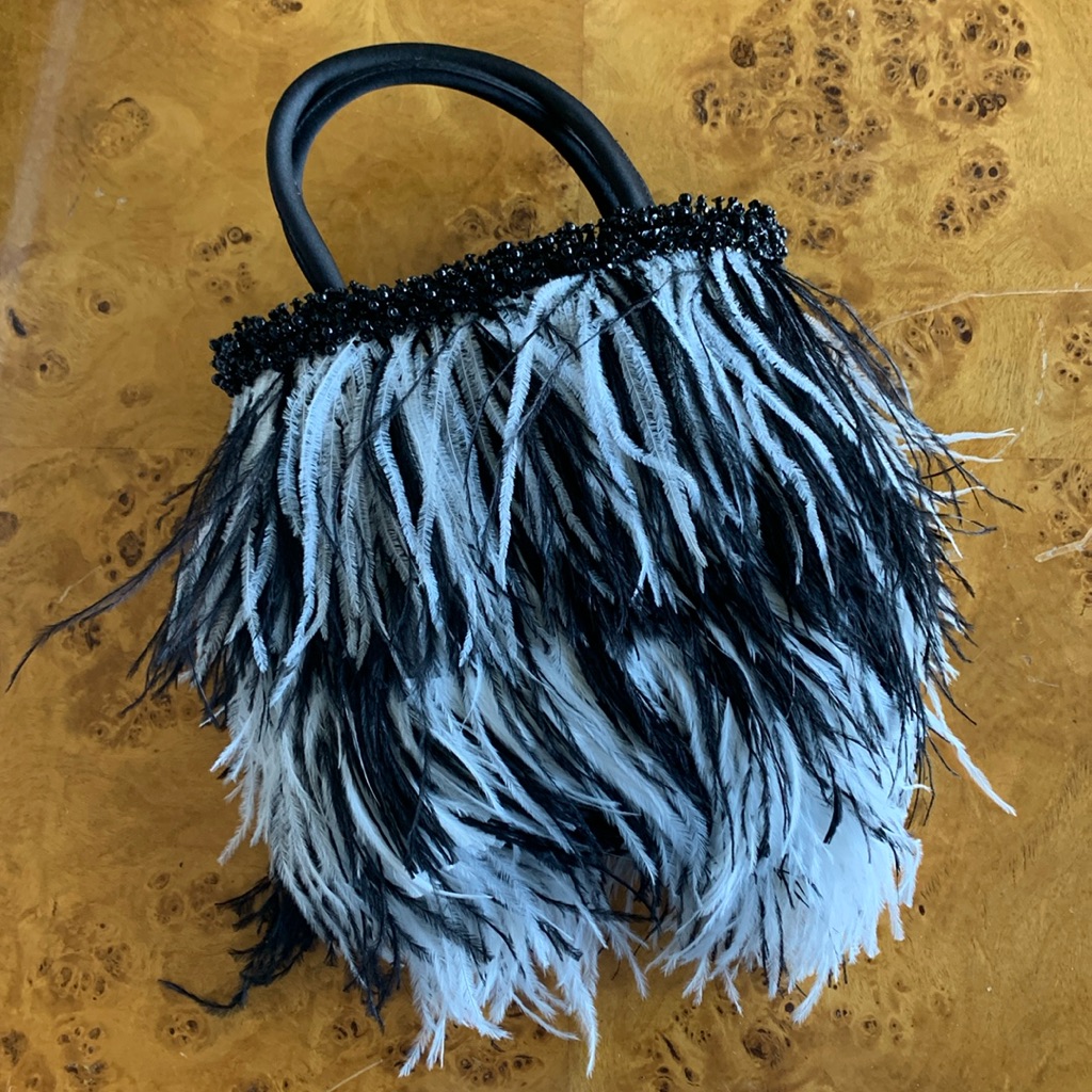 Moo Roo Charleston White Black Feather And Beaded Bag.